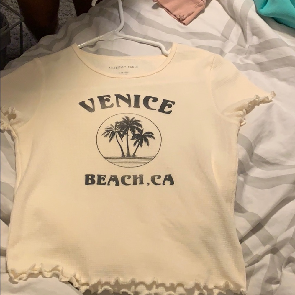 XS American Eagle shirt